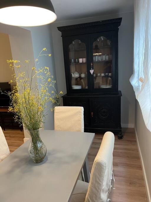 Precioso Y Centrico Apartamento Zaragoza Bagian luar foto